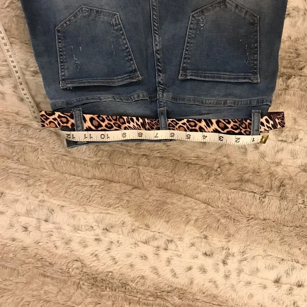 𝅺: : New Cut Off Denim Leopard Print Shorts : :